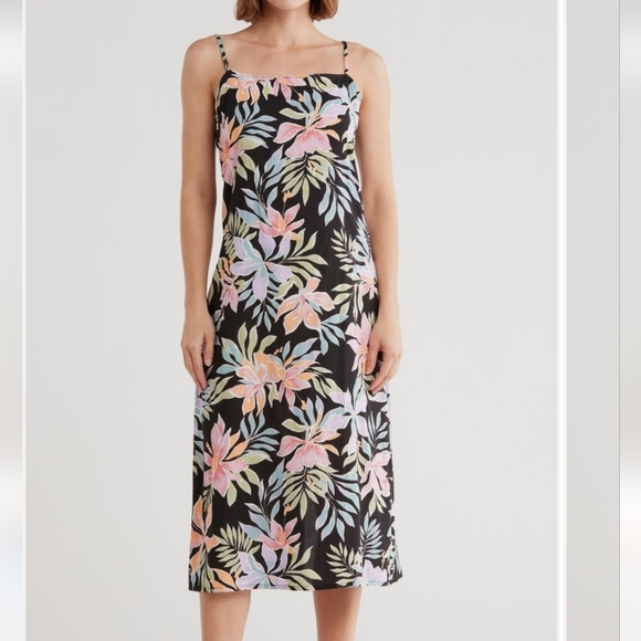 Billabong Dresses & Skirts - Billabong Golden Hour Floral Dress